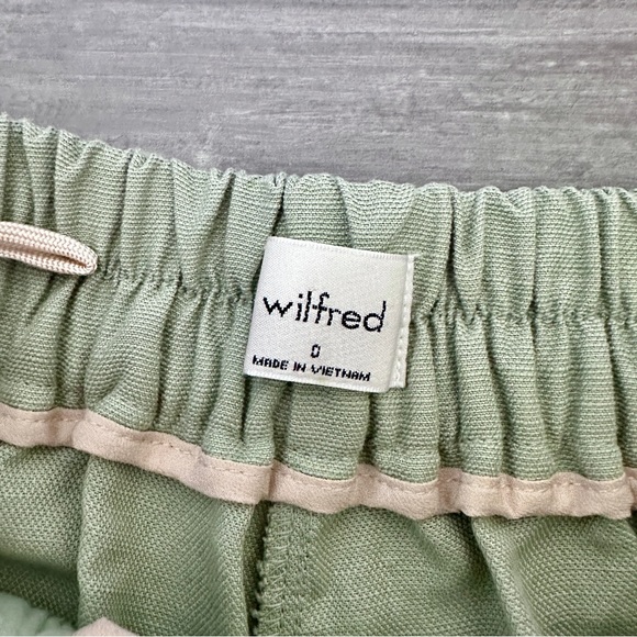 Aritzia Wilfred fable silver sage green linen shorts - Picture 2 of 7